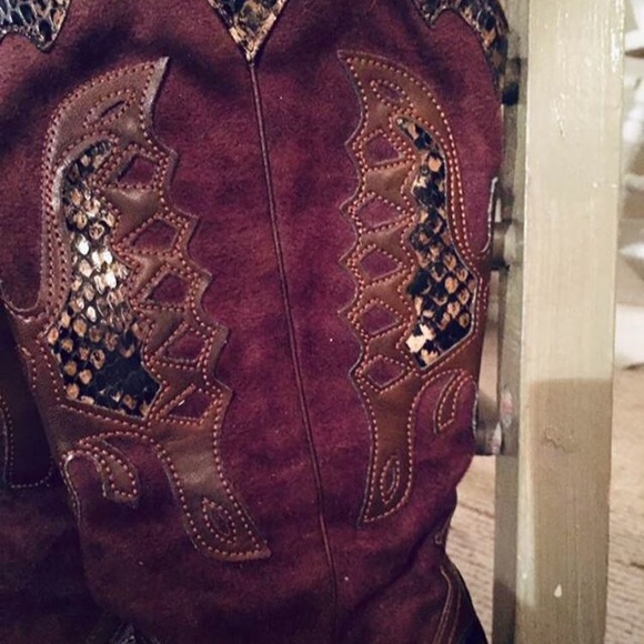 Unique Western Style Boots - Picture 4 of 4